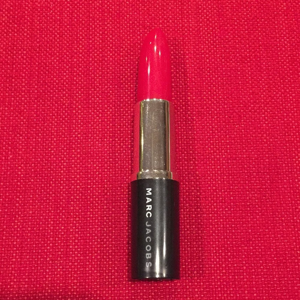 Marc Jacobs lip stick shaped pen